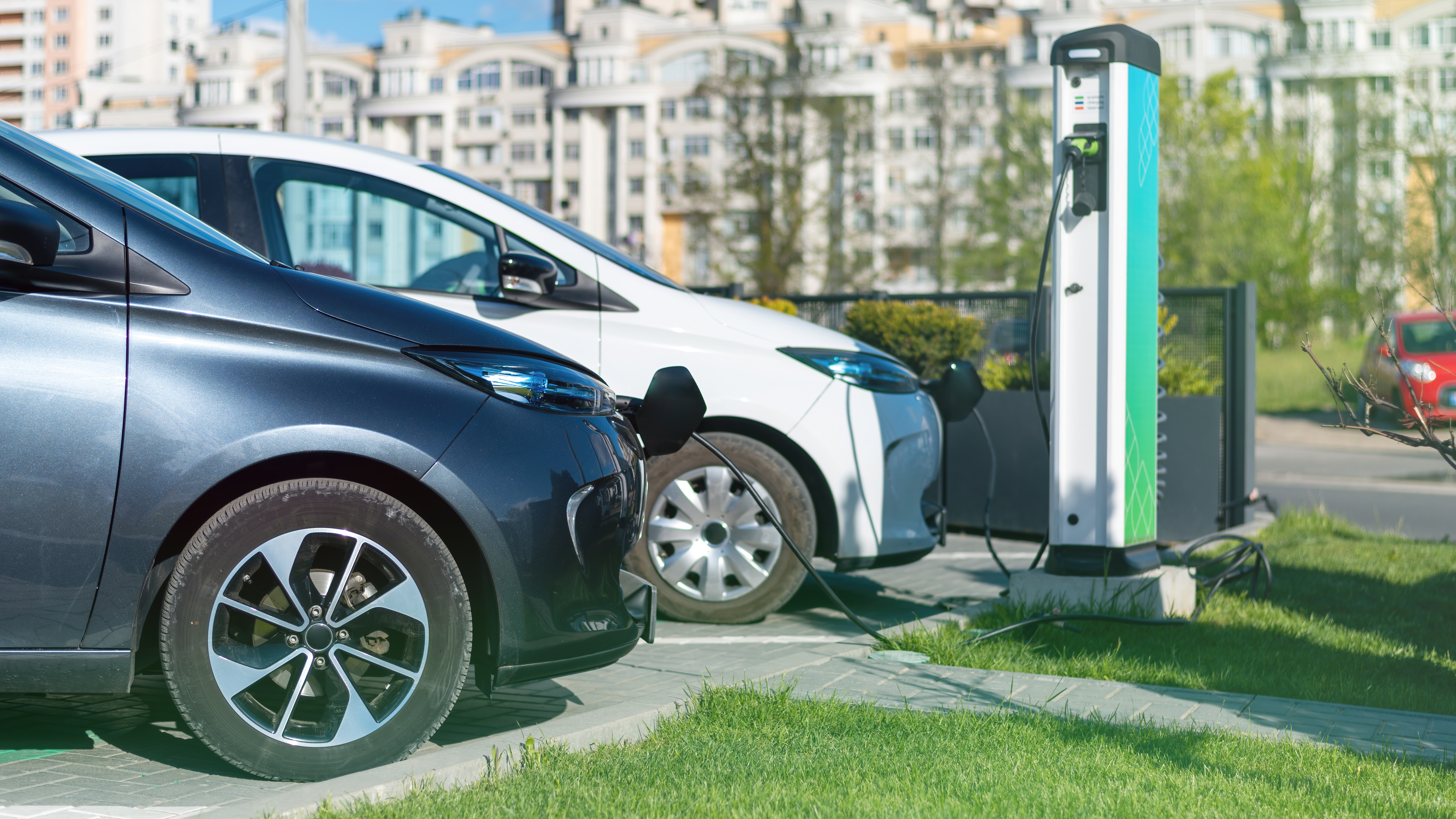 The Evolution of Electric Vehicles: What’s Next for the Automotive Industry in 2024?